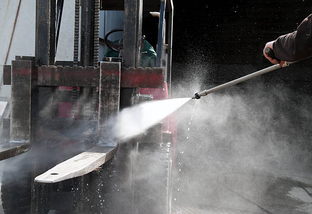 Best Concrete Pressure Washing  in Brockway, PA